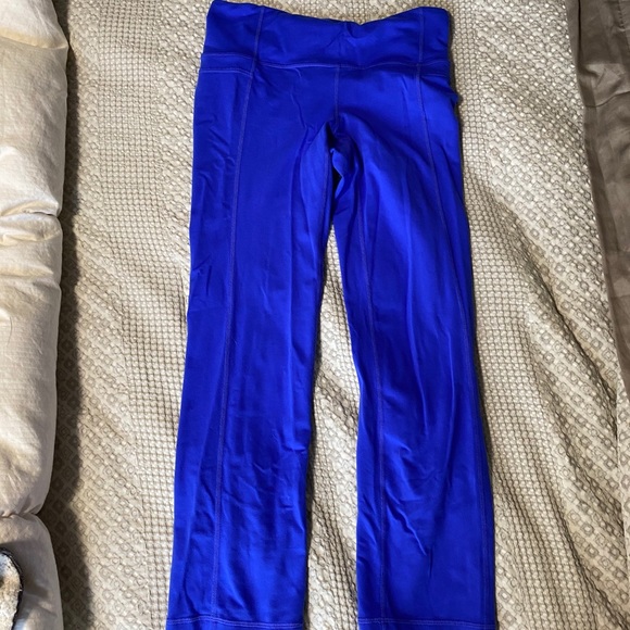 Athleta cropped leggings - Picture 2 of 3